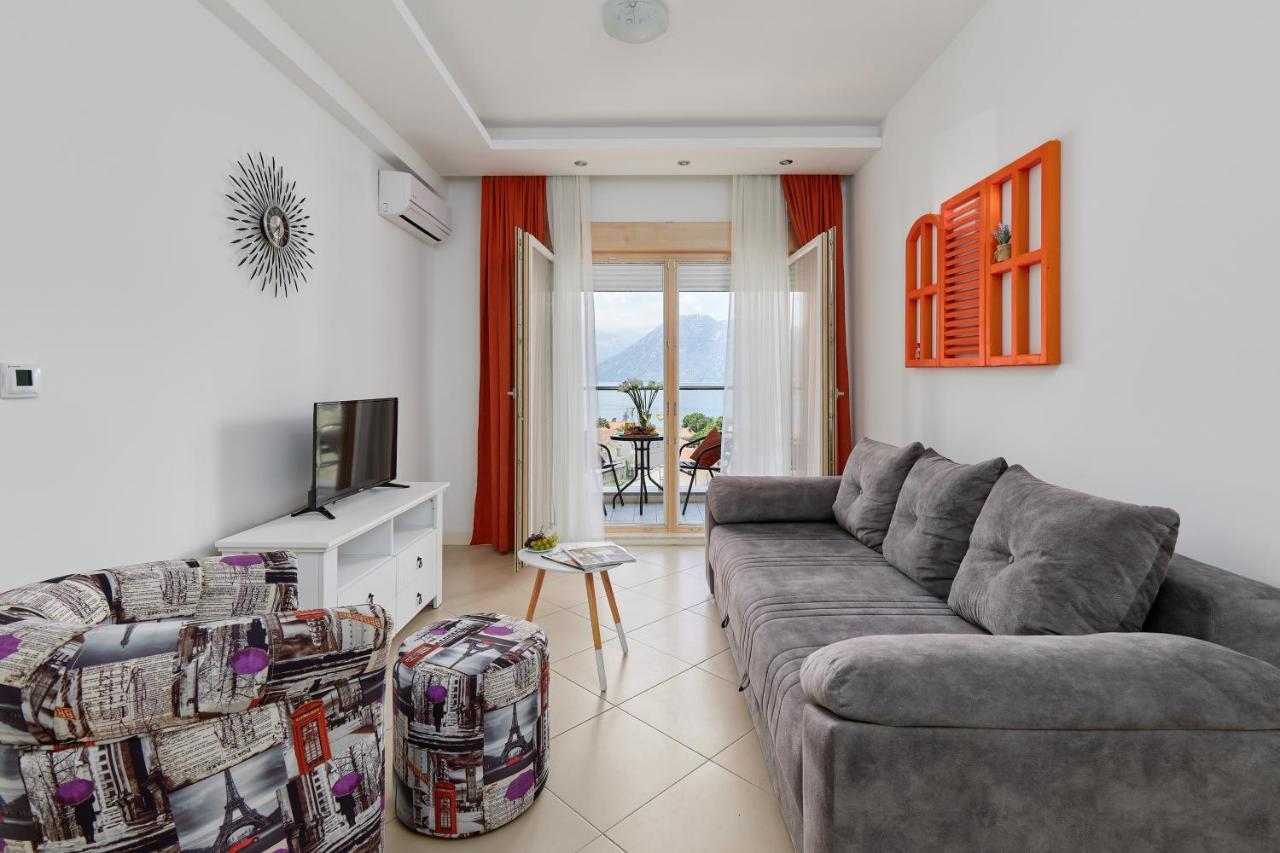 M&M&M Apartments Kotor Bagian luar foto