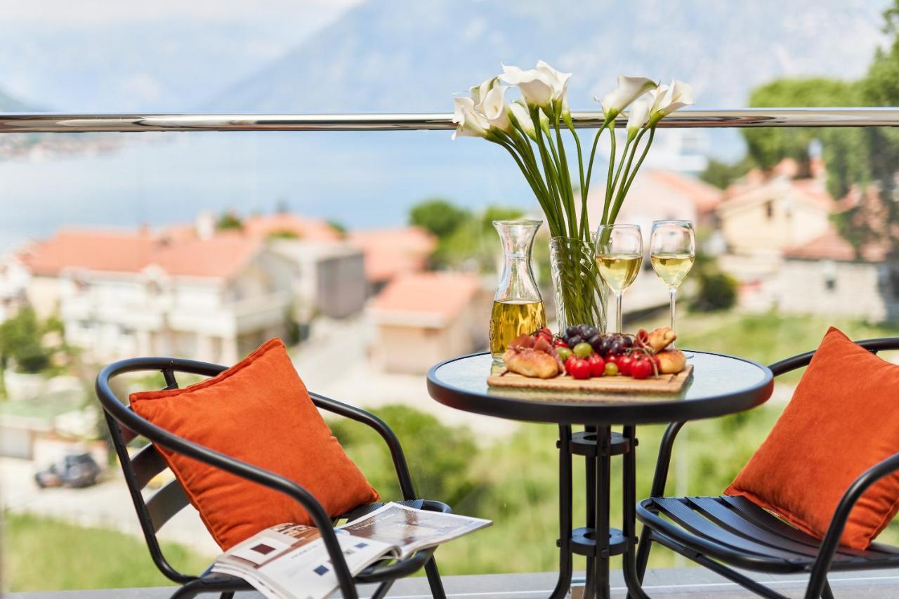 M&M&M Apartments Kotor Bagian luar foto