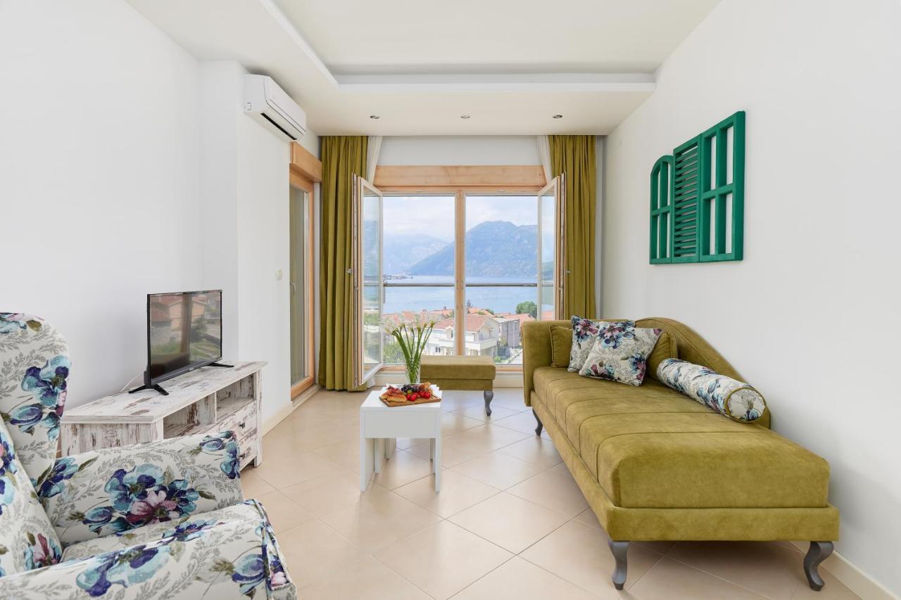 M&M&M Apartments Kotor Bagian luar foto